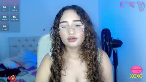 Sofia online show from September 2025 04:43:02 PM
