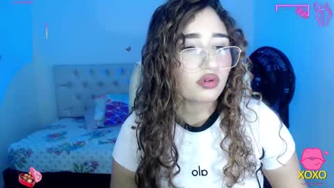 Sofia online show from October 2025 05:10:02 PM