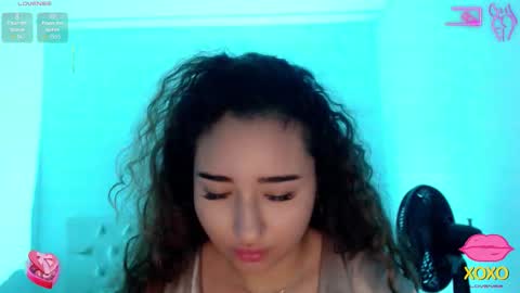 Sofia online show from October 2025 01:22:01 PM