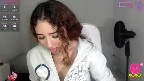 Sofia online show from October 2025 06:43:01 PM