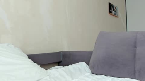 Sasha online show from September 2025 05:12:01 AM