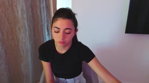 Sasha online show from September 2025 11:32:01 AM
