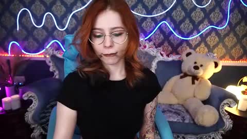 Snapshot of sasha_exclusive chatting on January 2025 02:25:01 PM Sasha Exclusive online show from January 2025 02:25:01 PM