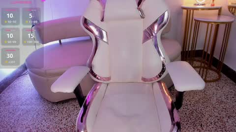 Sasha  online show from December 2024 01:00:01 PM