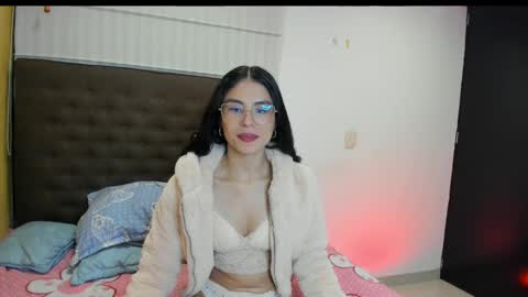 sasha_jonne online show from September 2025 12:32:02 AM
