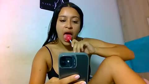 Camila online show from October 2025 08:18:01 PM