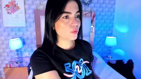 Camila  online show from October 2025 11:43:01 AM