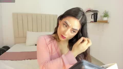 Snapshot of sashaa_petit chatting on September 2025 11:34:01 AM Sashaa online show from September 2025 11:34:01 AM