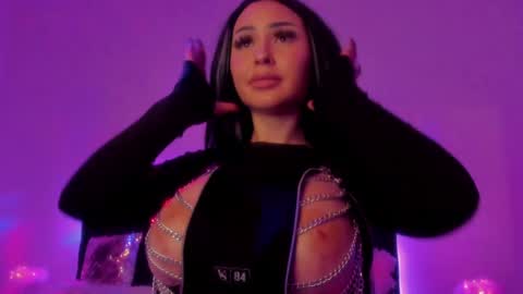   Sasha   online show from December 2024 07:27:01 AM