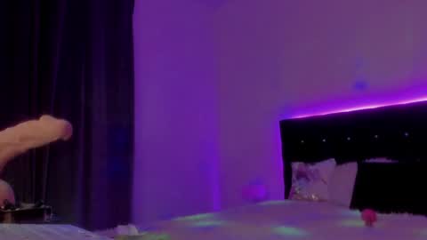   Sasha   online show from January 2025 12:22:01 AM