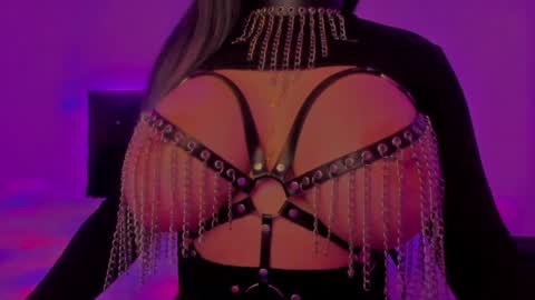   Sasha   online show from February 2025 02:44:02 AM
