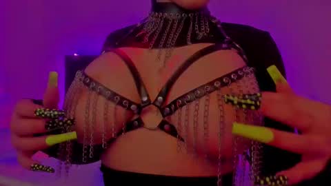   Sasha   online show from March 2025 07:27:02 AM