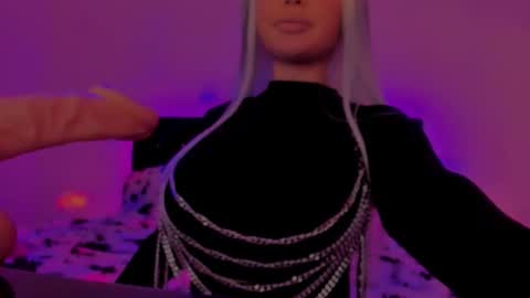 Snapshot of sashachase chatting on October 2025 05:28:01 AM Sasha online show from October 2025 05:28:01 AM