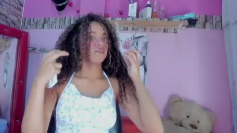 Snapshot of sashaduarte chatting on September 2025 02:28:01 PM sasha online show from September 2025 02:28:01 PM