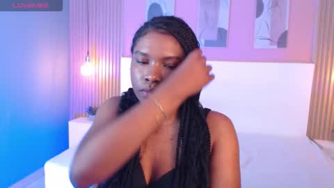 Sasha Fierce online show from September 2025 07:48:01 PM