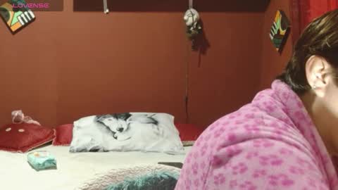 S A S H A R O S E online show from November 2025 01:04:02 PM