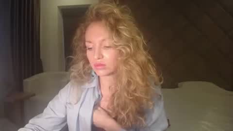 Snapshot of sashasweetsasha chatting on November 2025 10:03:02 AM Sasha online show from November 2025 10:03:02 AM