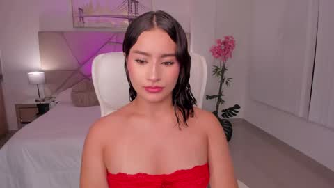 Snapshot of saskia_litt chatting on October 2025 04:11:01 AM saskia litt online show from October 2025 04:11:01 AM