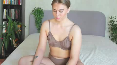 Sassy online show from October 2025 07:07:02 AM