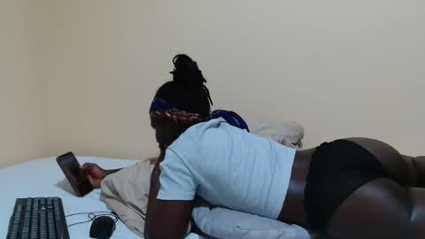 sassybabe20 online show from October 2025 08:55:02 PM