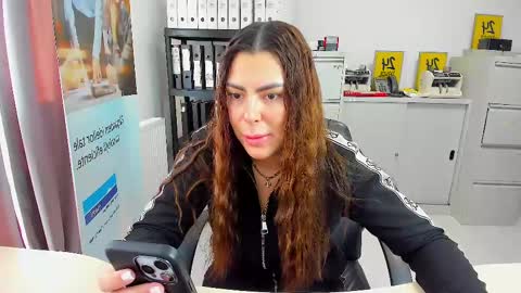 sassytiff online show from February 2025 01:46:01 PM