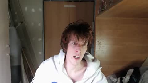 Snapshot of sat1sfaction chatting on October 2025 10:26:01 AM Kristof online show from October 2025 10:26:01 AM