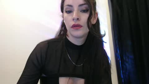 Nia online show from January 2025 01:16:02 AM