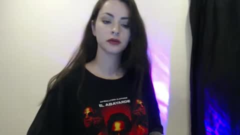 Nia online show from February 2025 02:50:02 AM