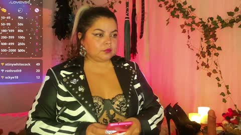 Gina George online show from December 2024 12:45:02 AM