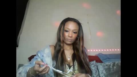 Shaniiice online show from February 2025 08:10:01 PM