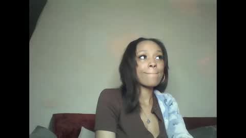 Shaniiice online show from September 2025 09:47:02 PM