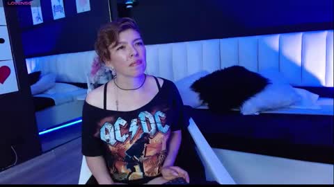 lilith online show from November 2025 03:33:01 PM