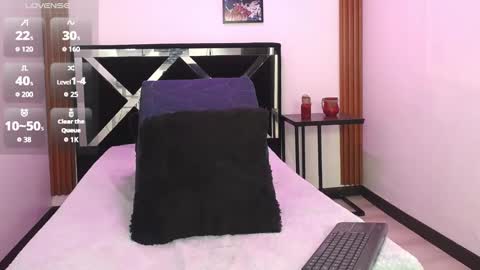 Snapshot of savage_doll chatting on November 2025 04:32:02 AM ANGELICA online show from November 2025 04:32:02 AM