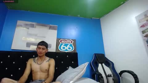 Snapshot of savagelover_ chatting on October 2025 04:24:02 AM SavageLover online show from October 2025 04:24:02 AM