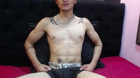 Snapshot of savagelover_ chatting on November 2025 03:49:02 AM SavageLover online show from November 2025 03:49:02 AM