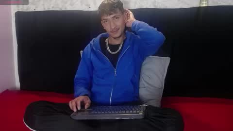 Snapshot of savagelover_ chatting on December 2025 04:29:02 AM SavageLover online show from December 2025 04:29:02 AM