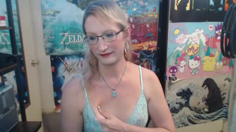 Savanah online show from October 2025 02:34:01 AM