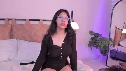 Savannah online show from September 2025 01:00:01 PM
