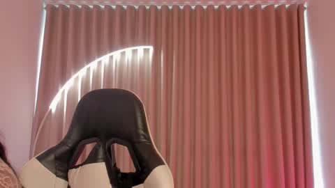 Savannahwildee online show from October 2025 12:14:02 PM