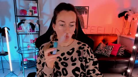 save the qween online show from December 2024 05:18:02 AM