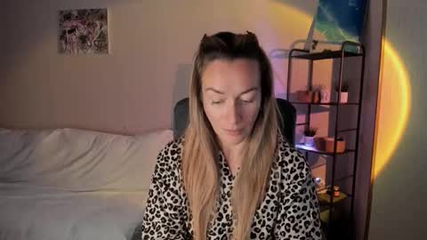 save the qween online show from September 2025 07:35:01 AM