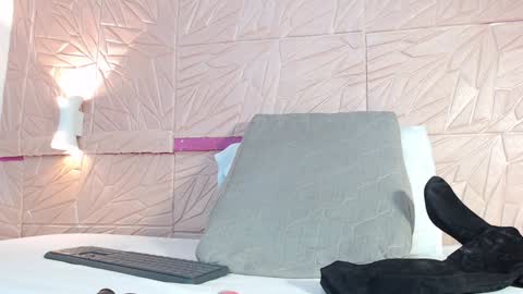 savory_pussy18 online show from December 2024 01:49:02 PM