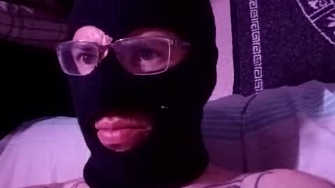 Snapshot of savyloko chatting on November 2025 09:20:02 AM savyloko online show from November 2025 09:20:02 AM