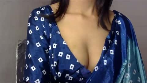 saxee online show from December 2024 05:11:01 PM