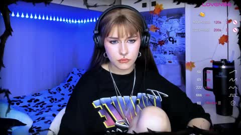 Snapshot of say_mary chatting on December 2024 08:48:01 PM pronoun she. name Mary. age 21. online show from December 2024 08:48:01 PM