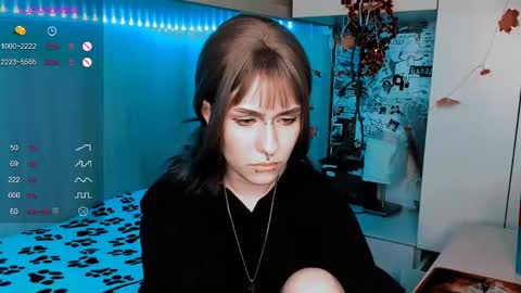 Snapshot of say_mary chatting on February 2025 06:26:02 PM pronoun she. name Mary. age 21. online show from February 2025 06:26:02 PM