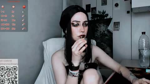 Snapshot of say_mary chatting on September 2025 12:43:02 AM pronoun she. name Mary. age 21. online show from September 2025 12:43:02 AM