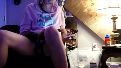 sayhi2mylilguy online show from November 2025 06:13:01 AM