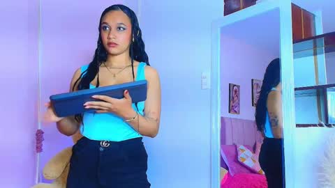 Snapshot of scarleett_ebony chatting on November 2025 07:36:02 PM scarleett_ebony online show from November 2025 07:36:02 PM