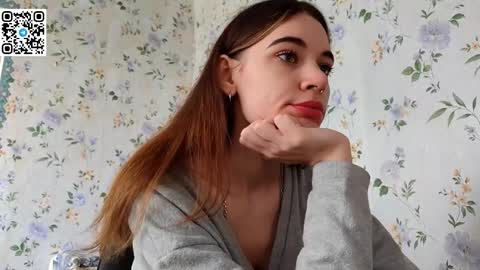 Snapshot of scarlet1flowers chatting on October 2025 08:58:02 AM Kira online show from October 2025 08:58:02 AM